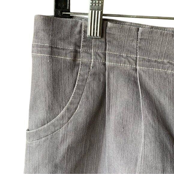 Kavu Chino Shorts Size 6 Gray Pleated Cuffed Hem Mid Rise Logo Summer Women’s - Picture 8 of 8